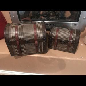 2 Decorative Wooden Luggage Trunks